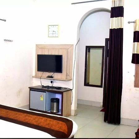 Hotel Soni International Khalilabad Εξωτερικό φωτογραφία