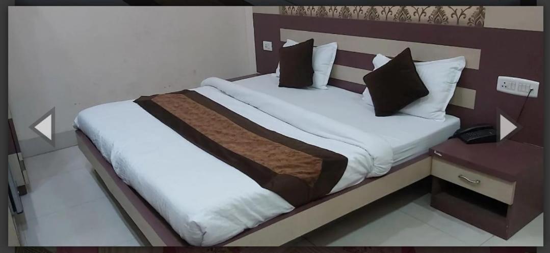 Hotel Soni International Khalilabad Εξωτερικό φωτογραφία